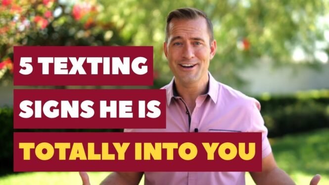 5 Texting Signs he is Totally Into You | Relationship Advice for Women by Mat Boggs